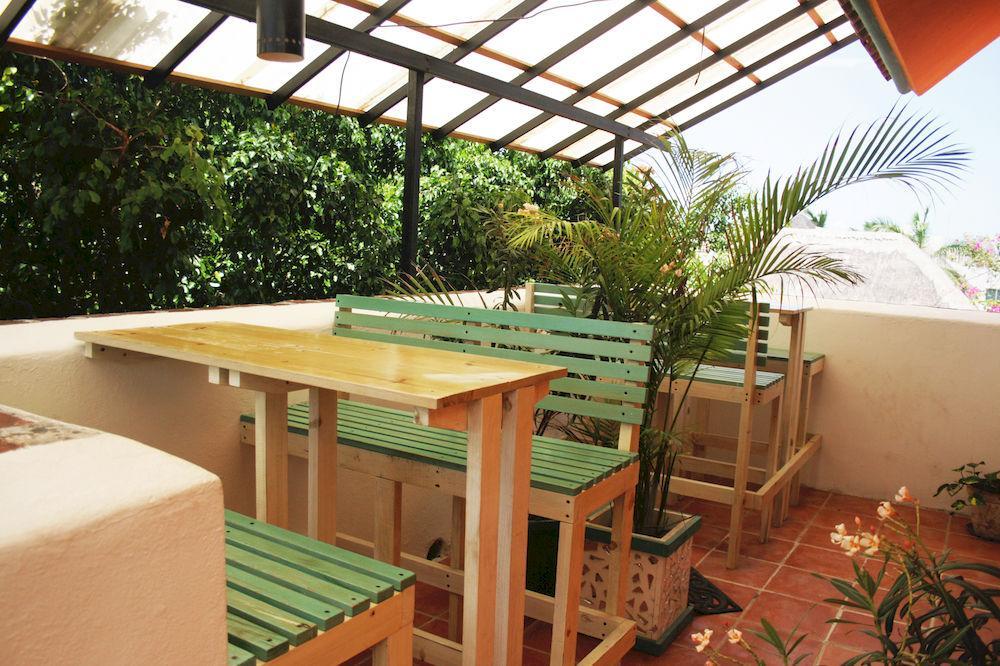 The Yak Hostel Playa del Carmen Εξωτερικό φωτογραφία