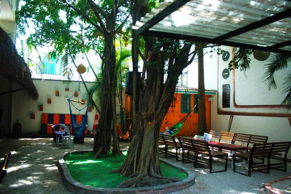 The Yak Hostel Playa del Carmen Εξωτερικό φωτογραφία