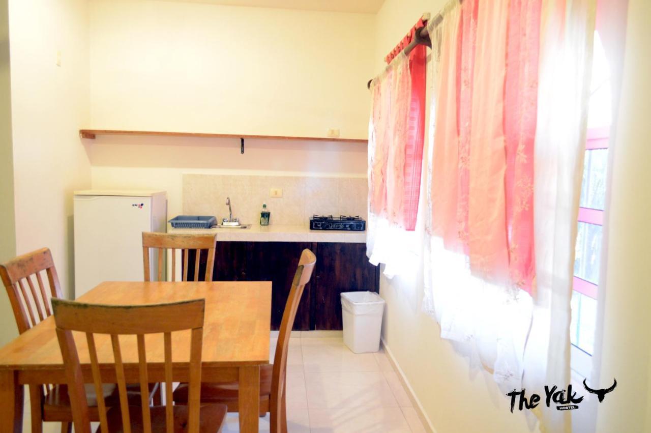 The Yak Hostel Playa del Carmen Εξωτερικό φωτογραφία
