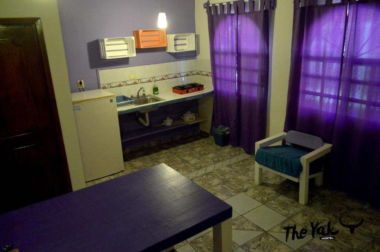 The Yak Hostel Playa del Carmen Εξωτερικό φωτογραφία