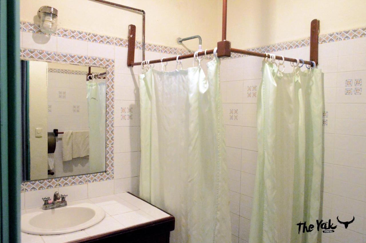 The Yak Hostel Playa del Carmen Εξωτερικό φωτογραφία