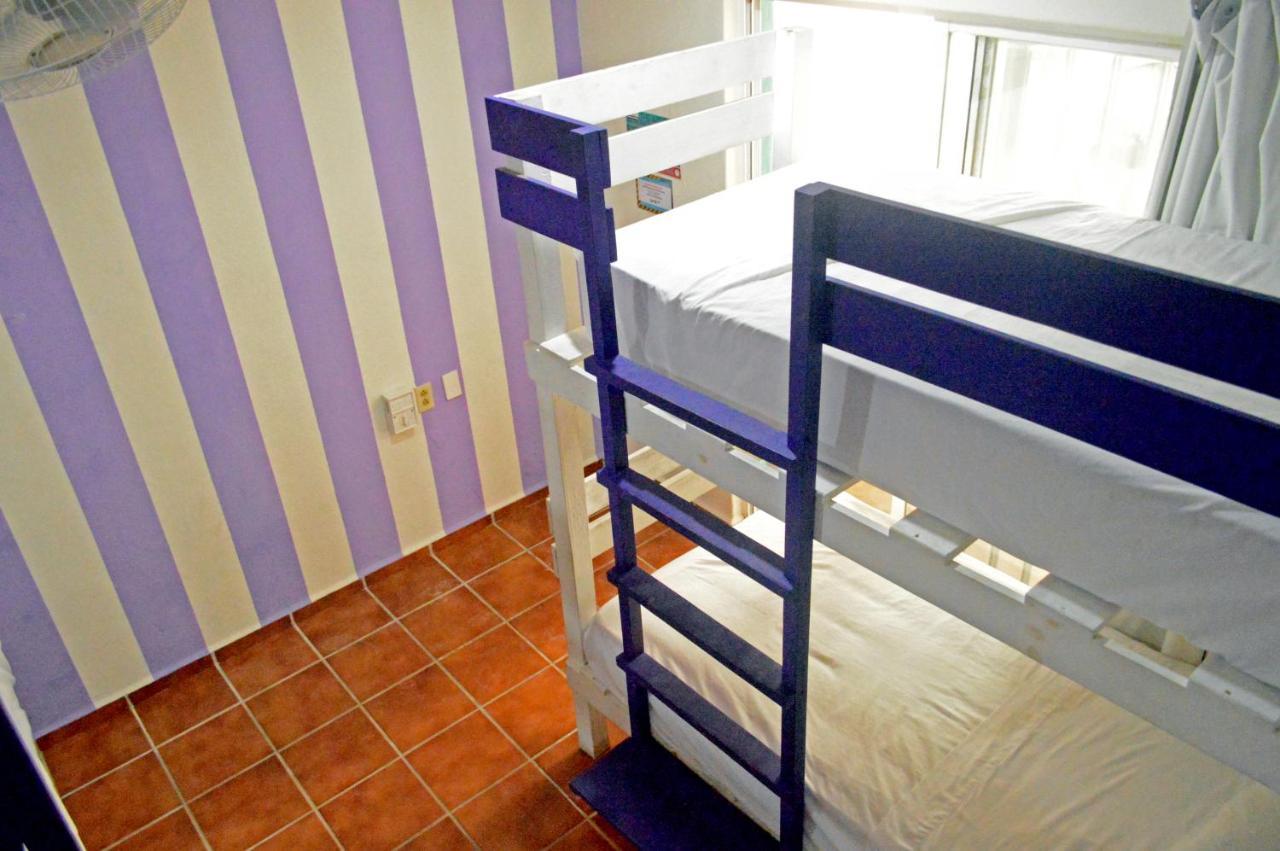The Yak Hostel Playa del Carmen Εξωτερικό φωτογραφία