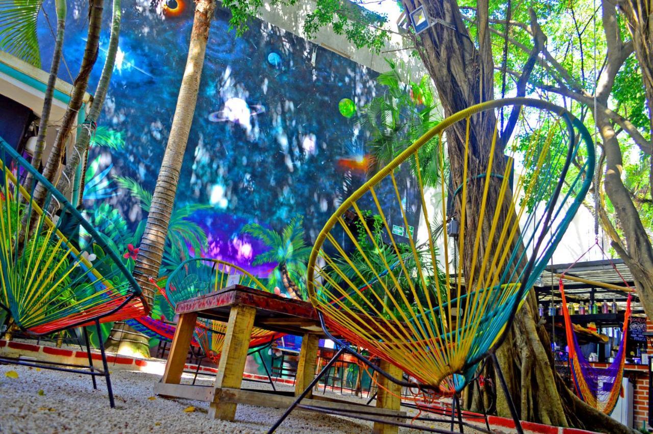 The Yak Hostel Playa del Carmen Εξωτερικό φωτογραφία